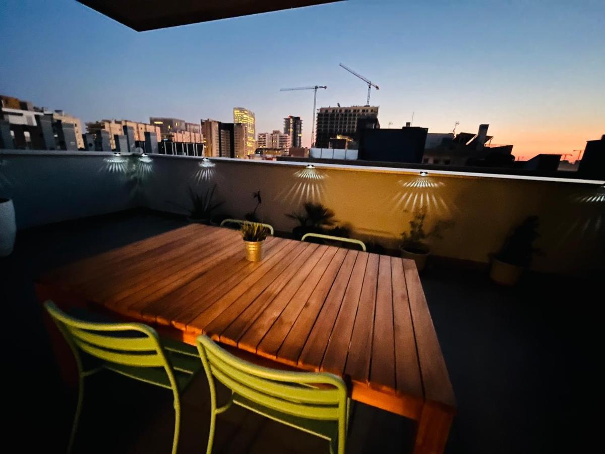 Beach & Culture Barcelona Port Forum Penthouse Apartment Sant Adria de Besos Bagian luar foto